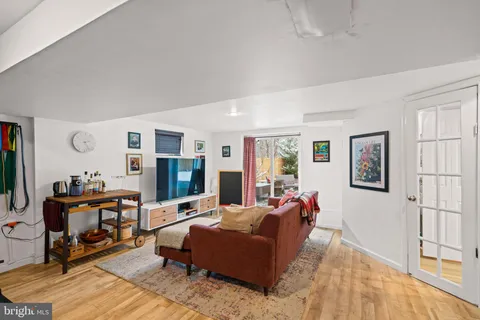 $795,000 | 410 Lincoln Avenue, Takoma Park, MD 20912