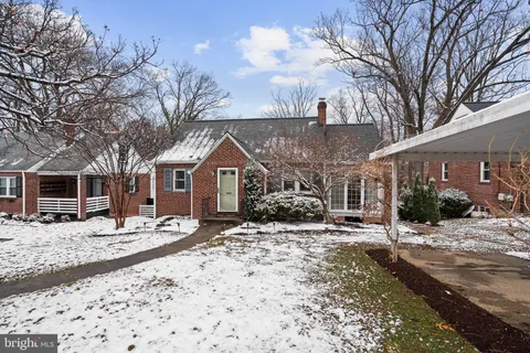 $795,000 | 410 Lincoln Avenue, Takoma Park, MD 20912