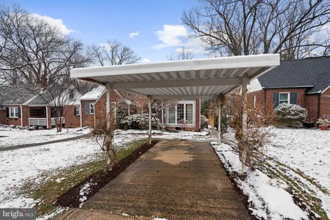 $795,000 | 410 Lincoln Avenue, Takoma Park, MD 20912