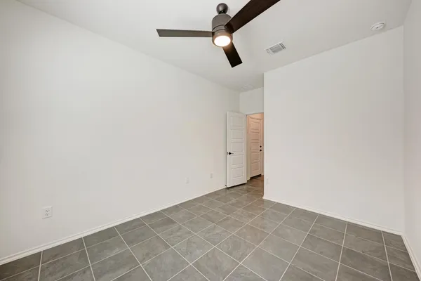 $1,900 | 18600 Golden Eagle Way, Elgin, TX 78621