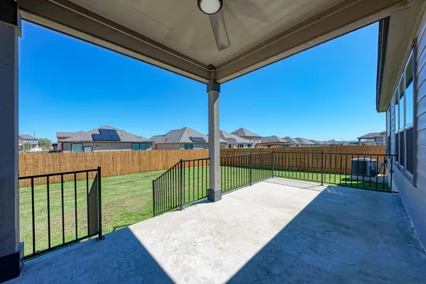 $1,900 | 18600 Golden Eagle Way, Elgin, TX 78621