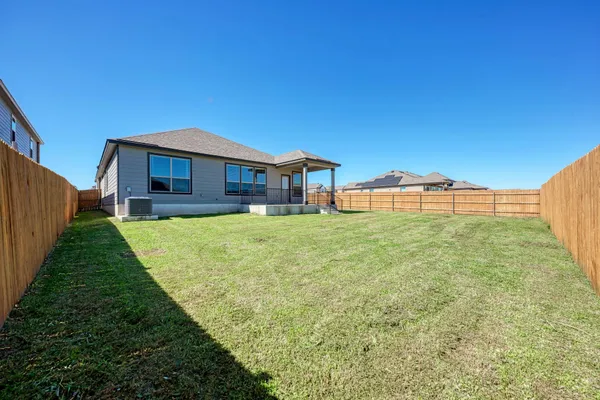 $1,900 | 18600 Golden Eagle Way, Elgin, TX 78621