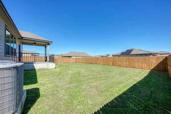 $1,900 | 18600 Golden Eagle Way, Elgin, TX 78621