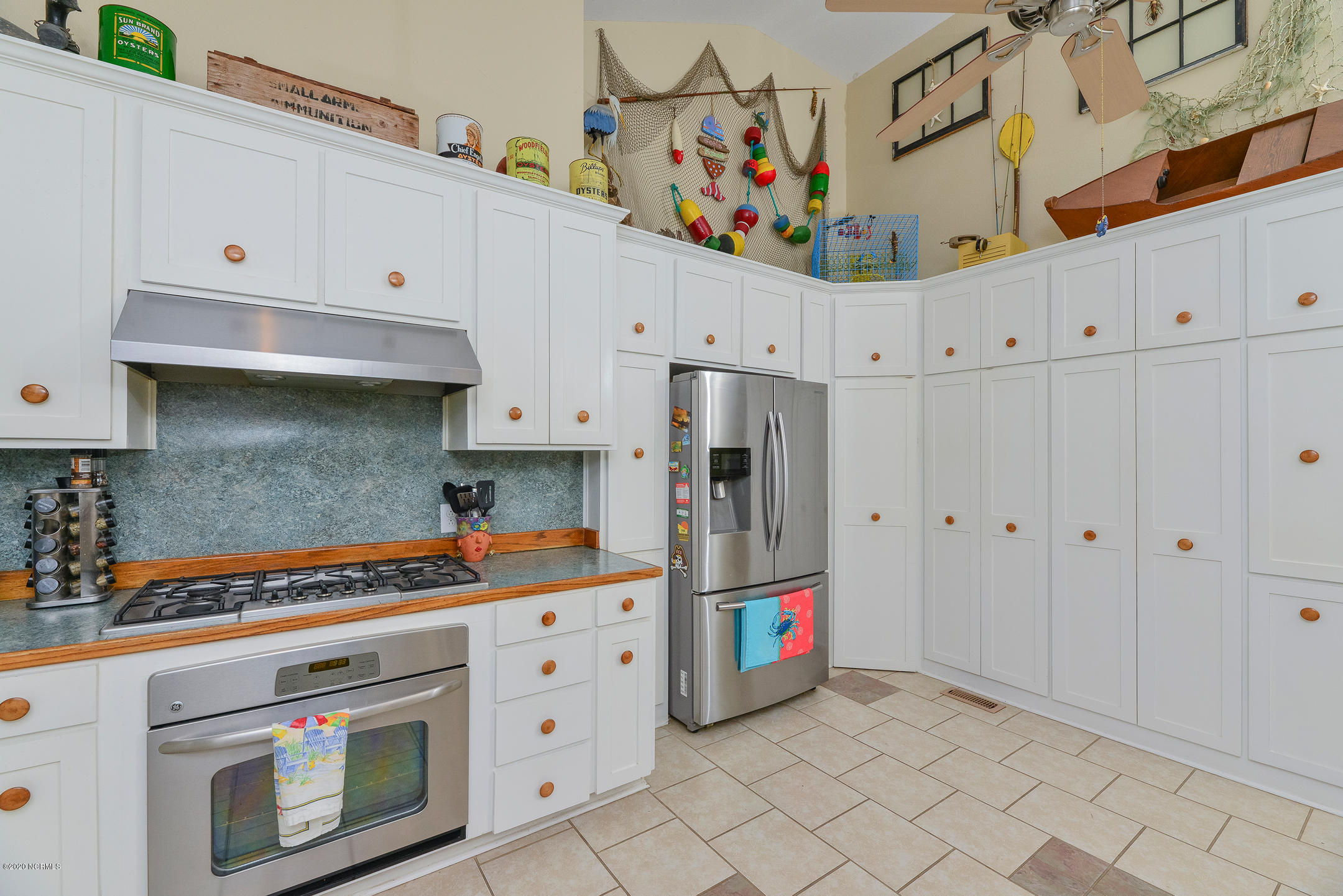 196 Shady Banks Beach Road Washington, NC 27889 - Photo 20 of 60 Plenty of Cabinets