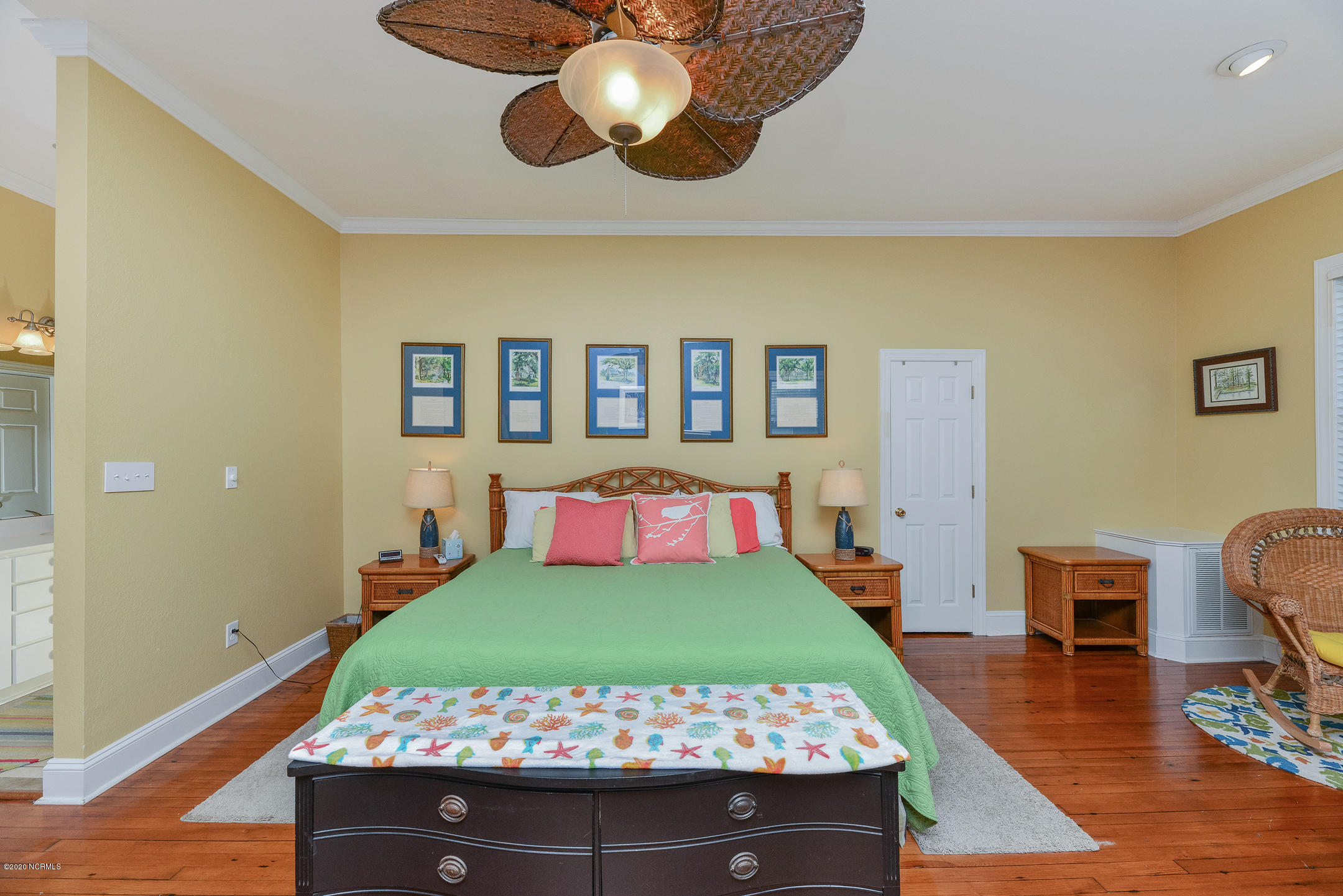 196 Shady Banks Beach Road Washington, NC 27889 - Photo 28 of 60 King Size Bed