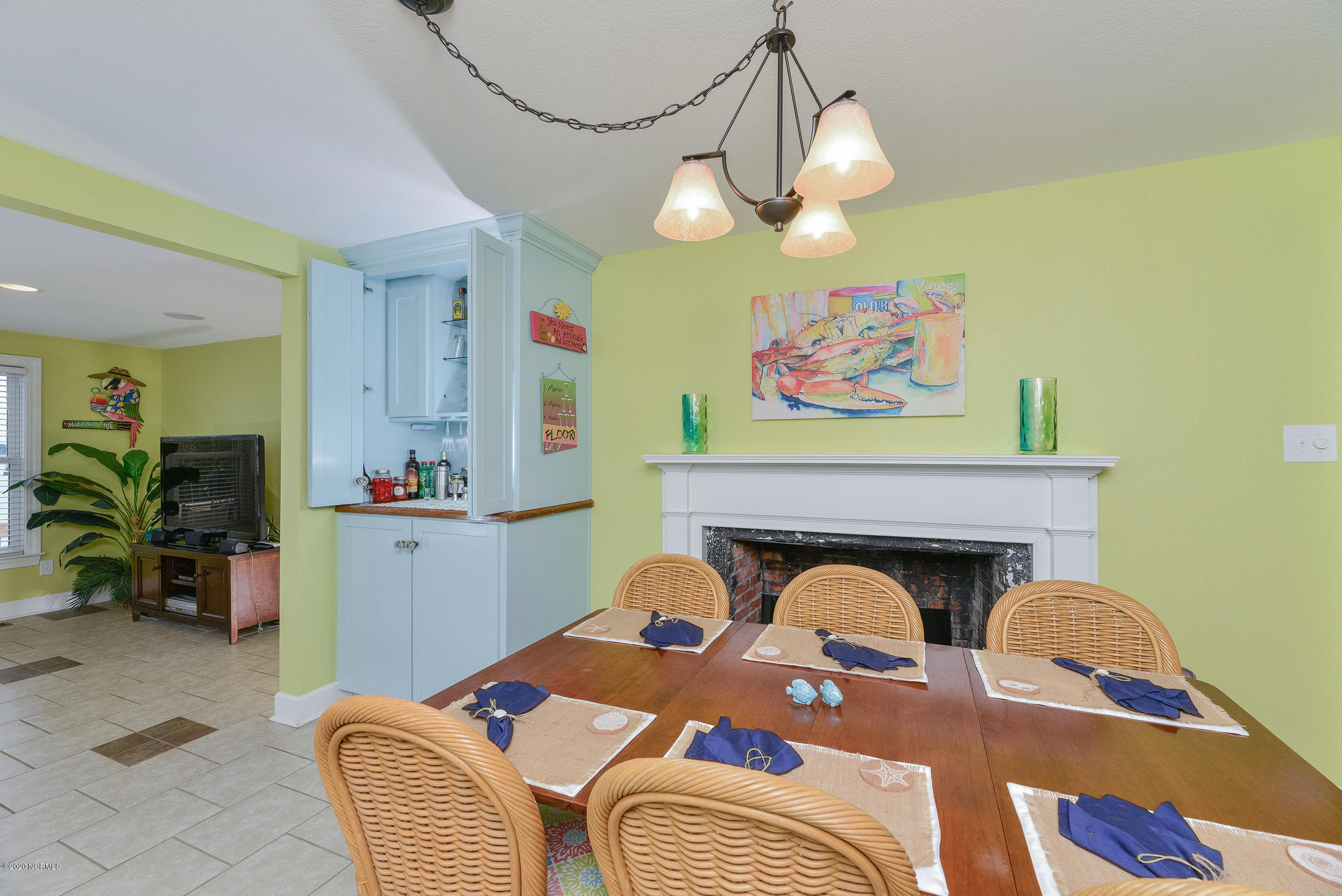 196 Shady Banks Beach Road Washington, NC 27889 - Photo 32 of 60 Convenient to the Kitchen