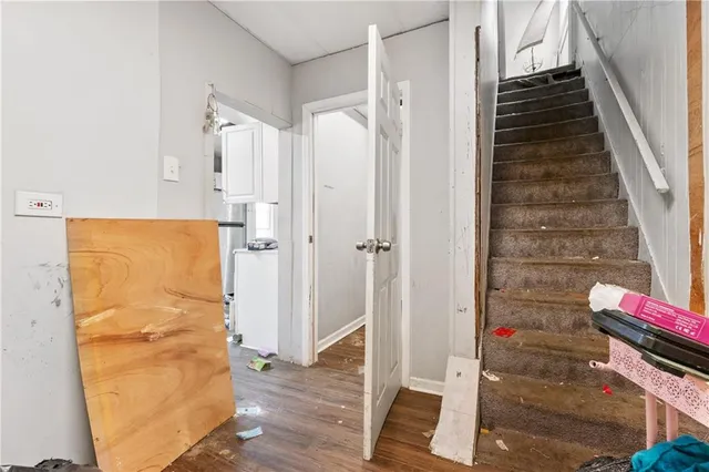 a view of walk in closet