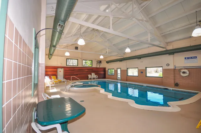 $499,000 | 33 D White Oaks Loop, Unit 38, West Dover, VT 05356