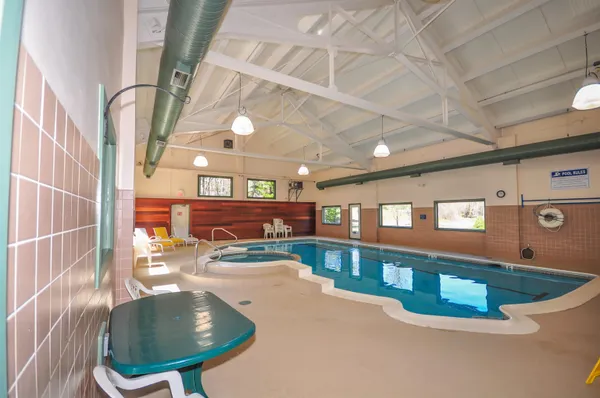 $469,000 | 33 D White Oaks Loop, Unit 38, West Dover, VT 05356