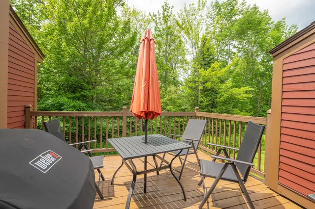 $499,000 | 33 D White Oaks Loop, Unit 38, West Dover, VT 05356