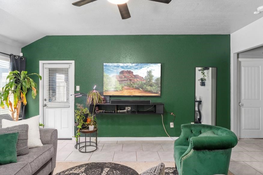 715 Harvest Bluff Drive Rosharon, TX 77583 - Photo 12 of 36