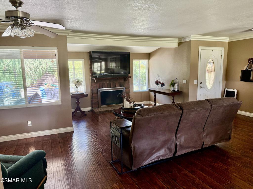 1351 Rambling Road Simi Valley, CA 93065 - Photo 5 of 70