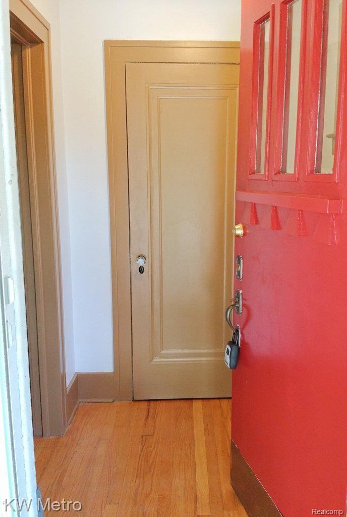 1422 Nottingham Road Grosse Pointe, MI 48230 - Photo 10 of 42 IMG_20140531_164322-1.jpg