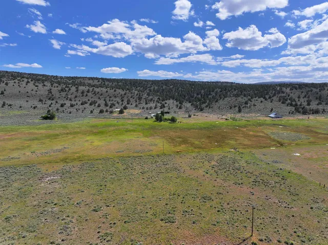 $2,500,000 | 705-200 Highway 395, Termo, CA 96132