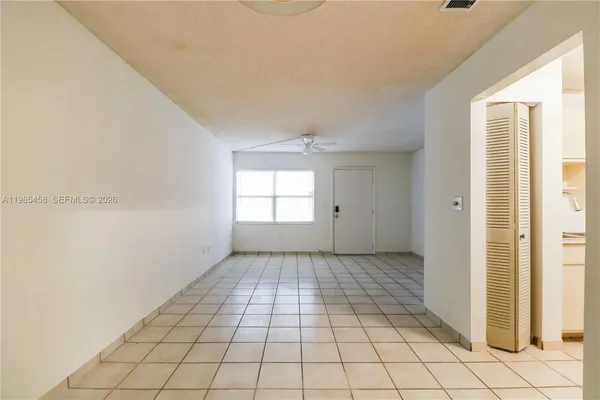 $2,200 | 12955 Southwest 66th Lane, Unit 2122, Miami, FL 33183