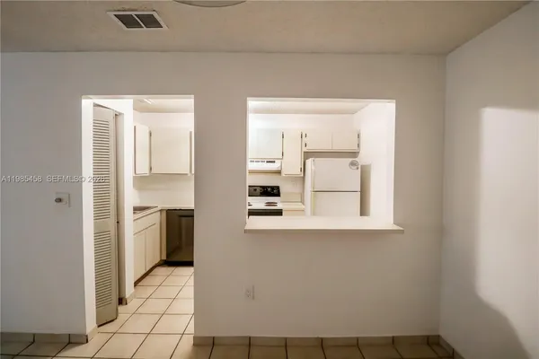 $2,200 | 12955 Southwest 66th Lane, Unit 2122, Miami, FL 33183