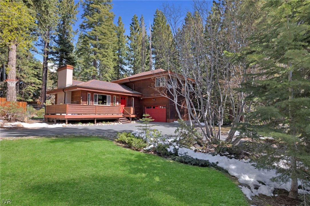 595 Lucille Drive Incline Village, NV 89451 - Photo 5 of 38 Located in THE WOODS, low elevation quiet area of