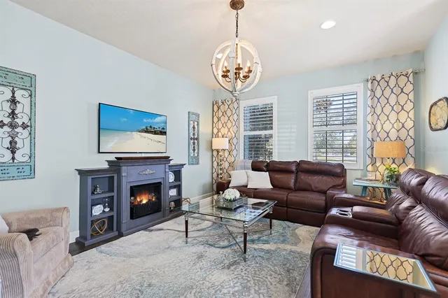 $379,000 | 5835 Circa Fishhawk Boulevard, Lithia, FL 33547