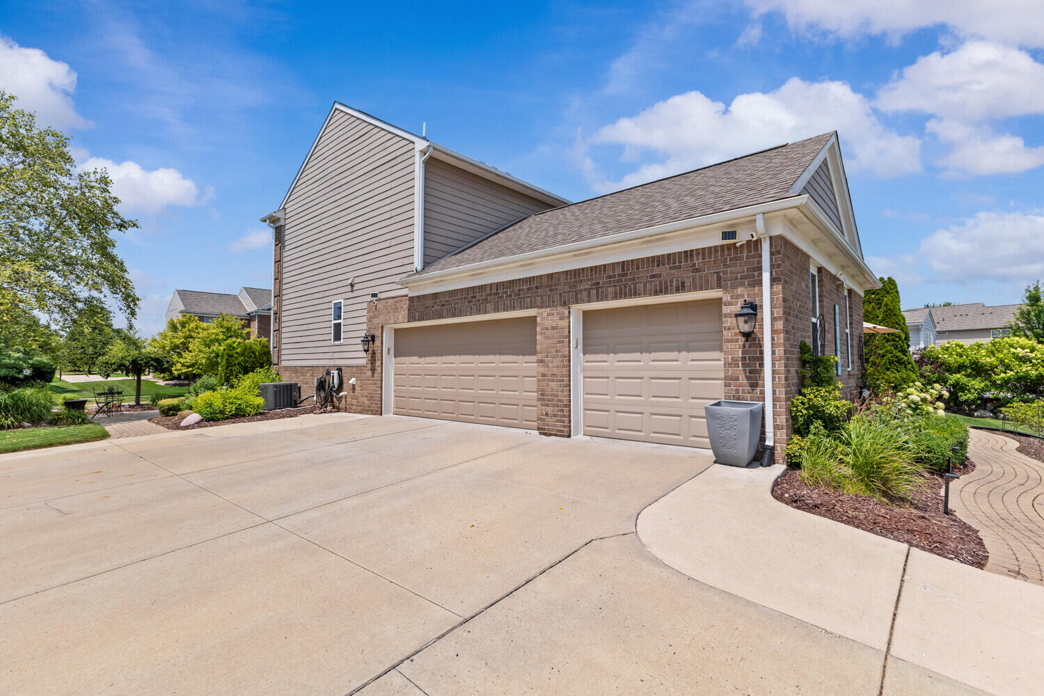 1715 Steeple Chase Road Canton, MI 48188 - Photo 45 of 63 45_1715_Steeplechase44_mls