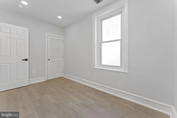 an empty room with window