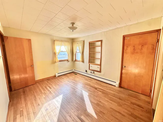 $164,900 | 228 East Railroad Street, Greentown, IN 46936