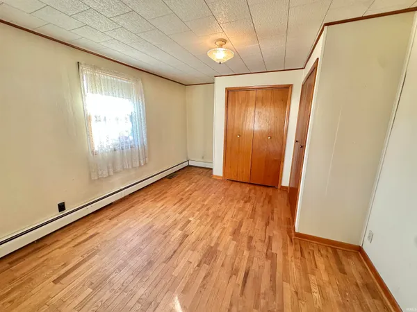 $159,900 | 228 East Railroad Street, Greentown, IN 46936