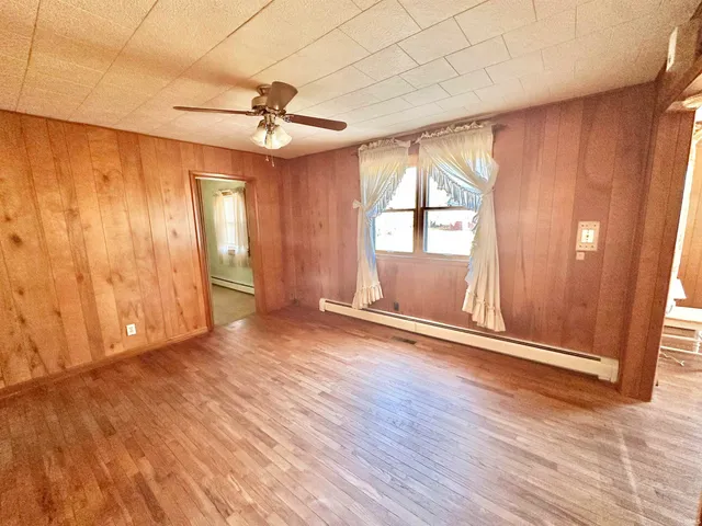 $164,900 | 228 East Railroad Street, Greentown, IN 46936