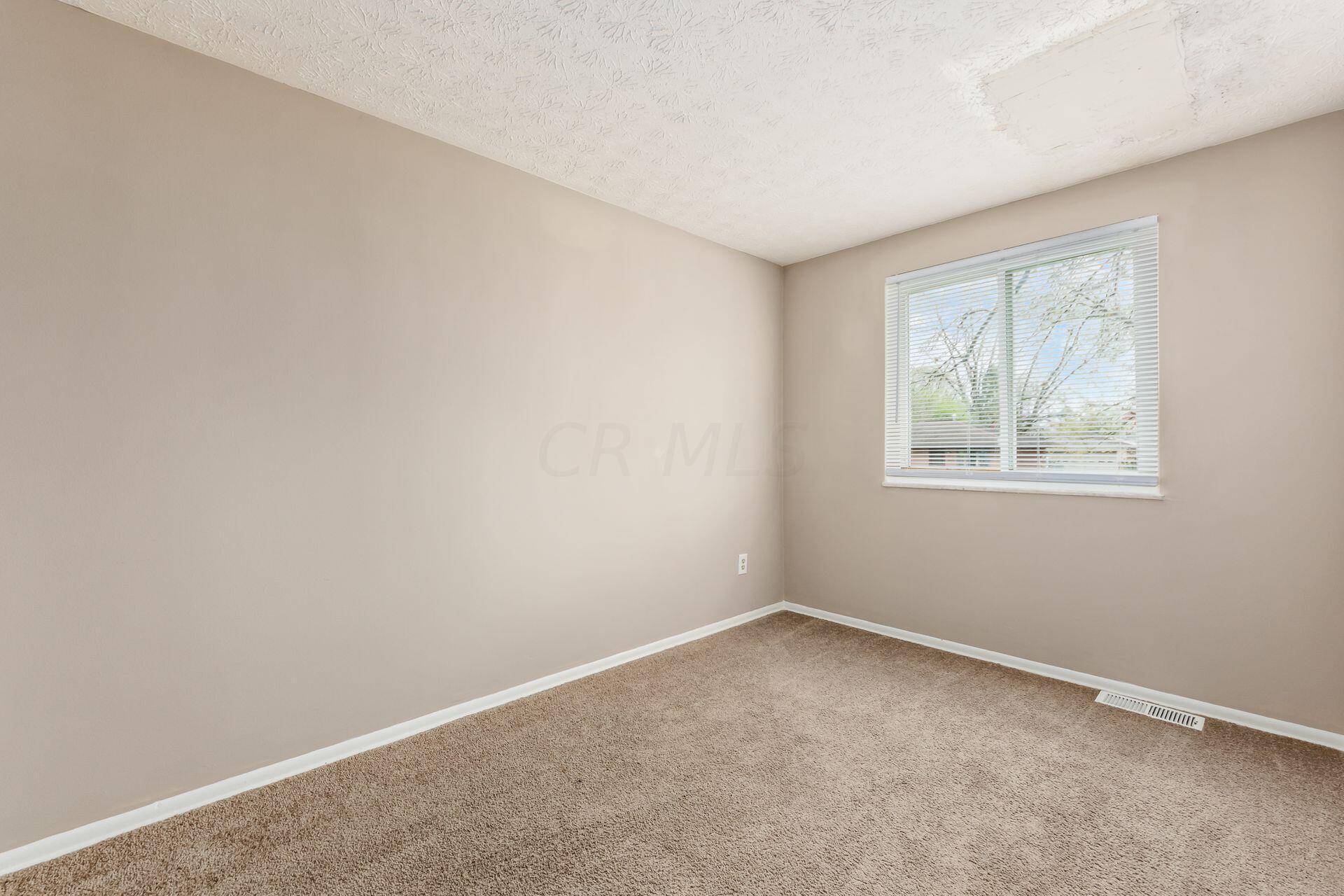 2970 Upton Road East Columbus, OH 43232 - Photo 17 of 31 Bedroom #2
