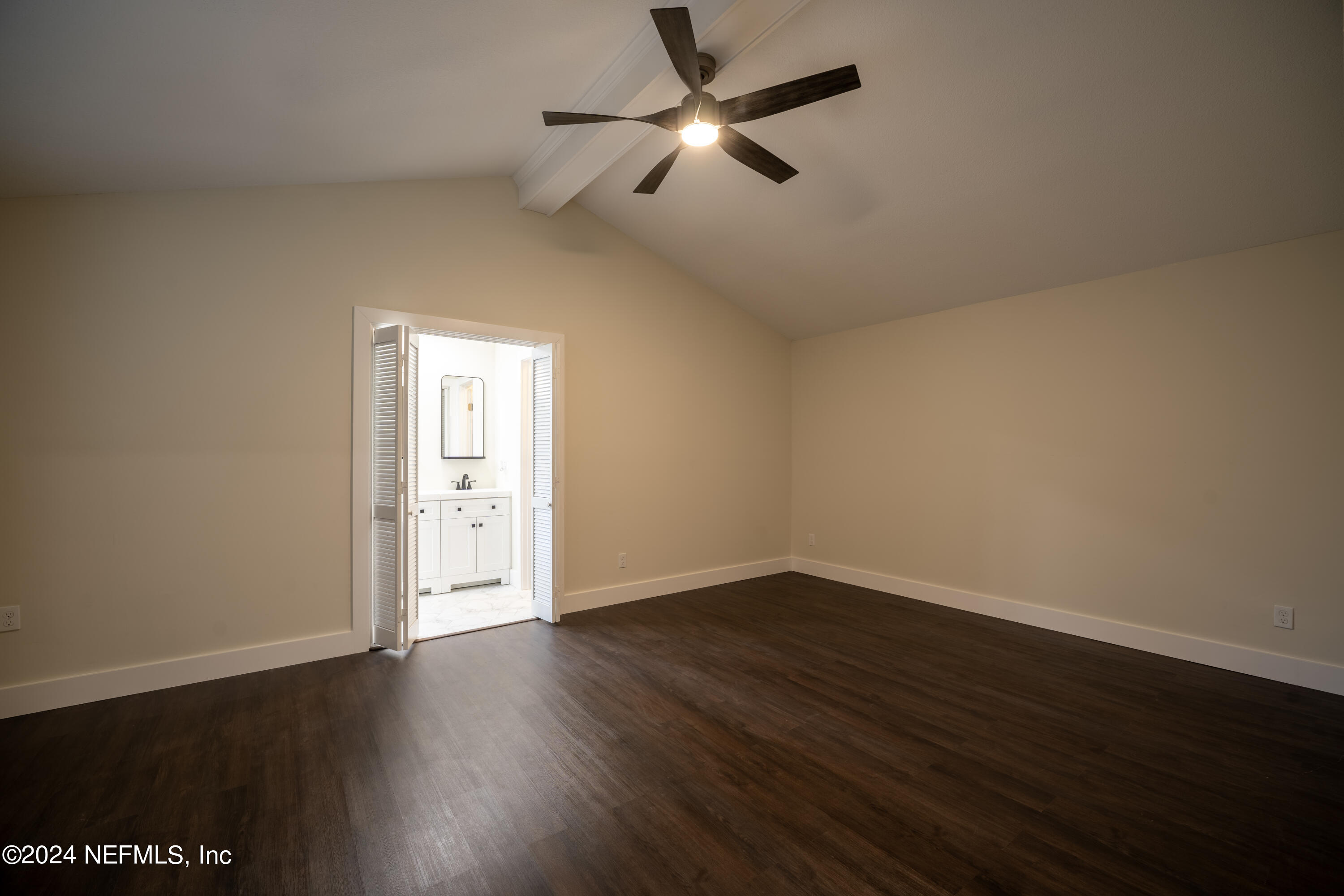 450 Gentian Road St. Augustine, FL 32086 - Photo 13 of 26 Owner's Suite