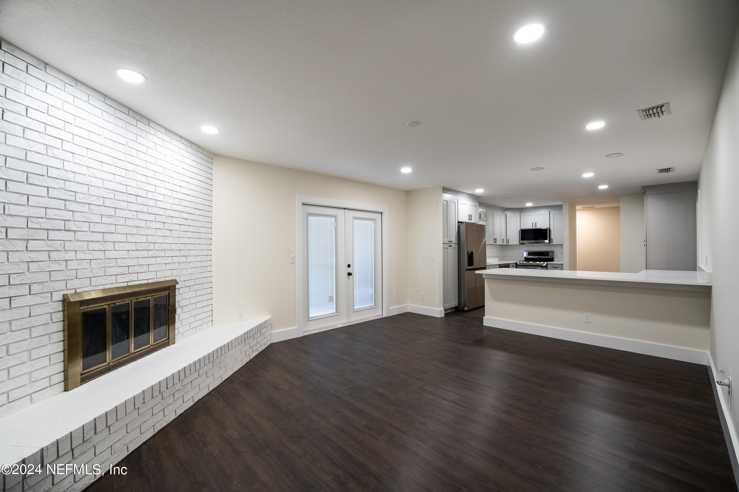 450 Gentian Road St. Augustine, FL 32086 - Photo 7 of 26 Family Room