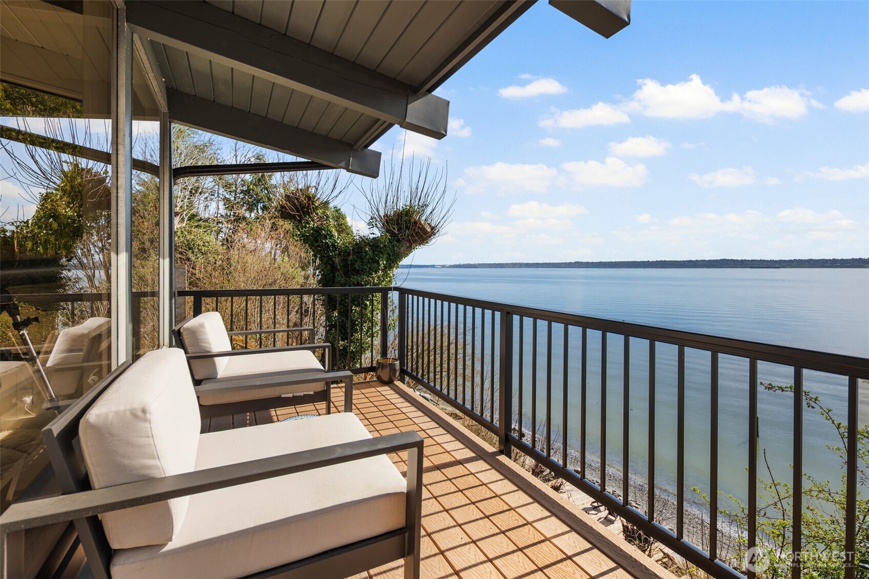28605 Manzanita Beach Road Southwest Vashon, WA 98070 - Photo 19 of 39 a view of balcony with furniture