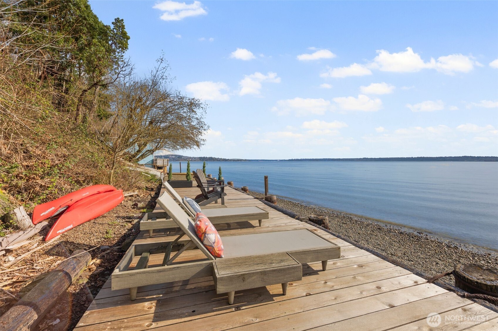 28605 Manzanita Beach Road Southwest Vashon, WA 98070 - Photo 32 of 39 a view of a terrace with sitting area