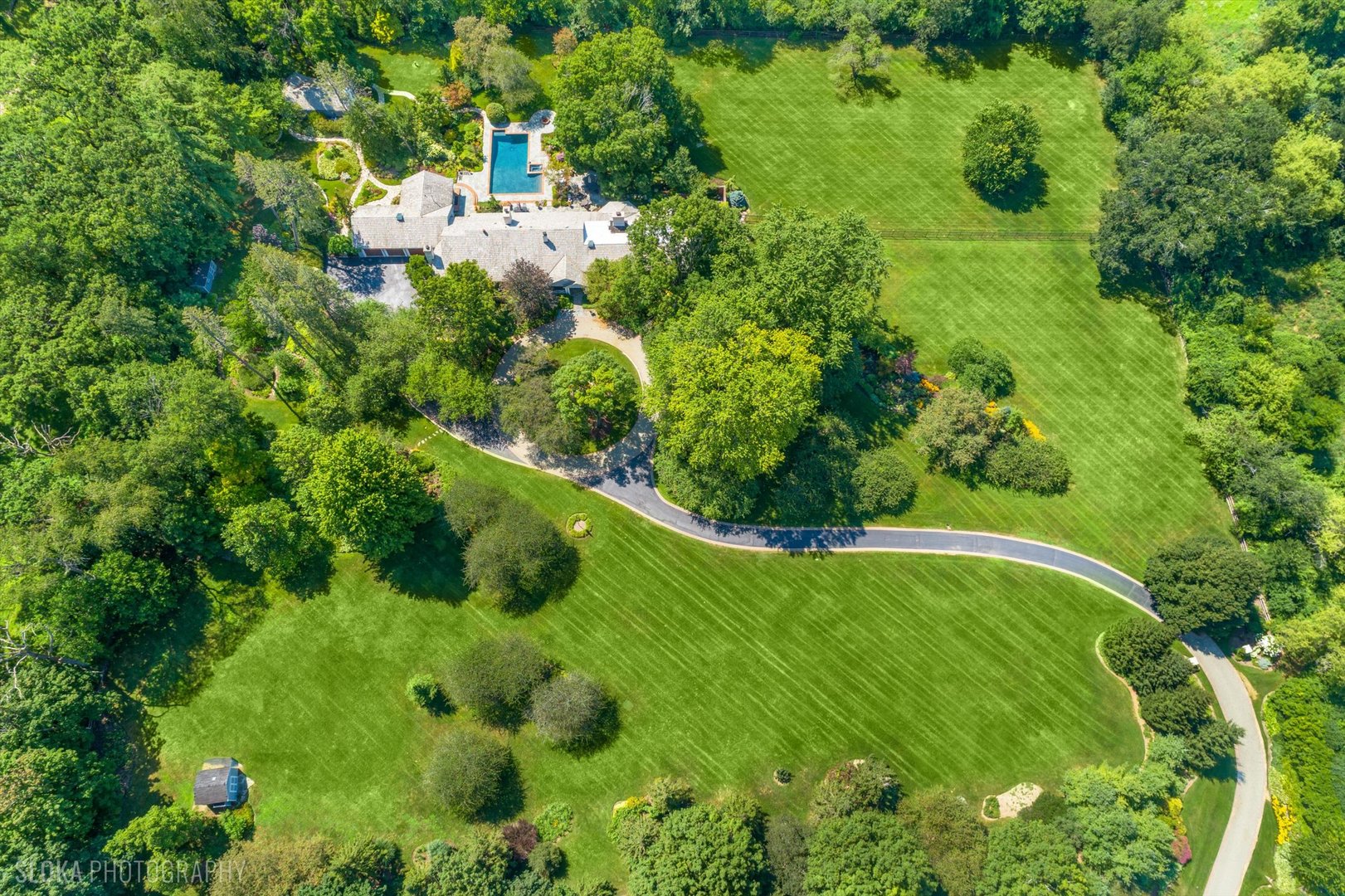 373 West County Line Road Barrington Hills, IL 60010 - Photo 4 of 78 Gallery Image 4