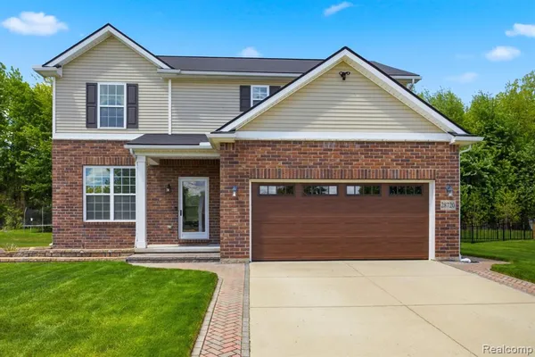 $400,000 | 28720 Apple Blossom Drive, Flat Rock, MI 48134