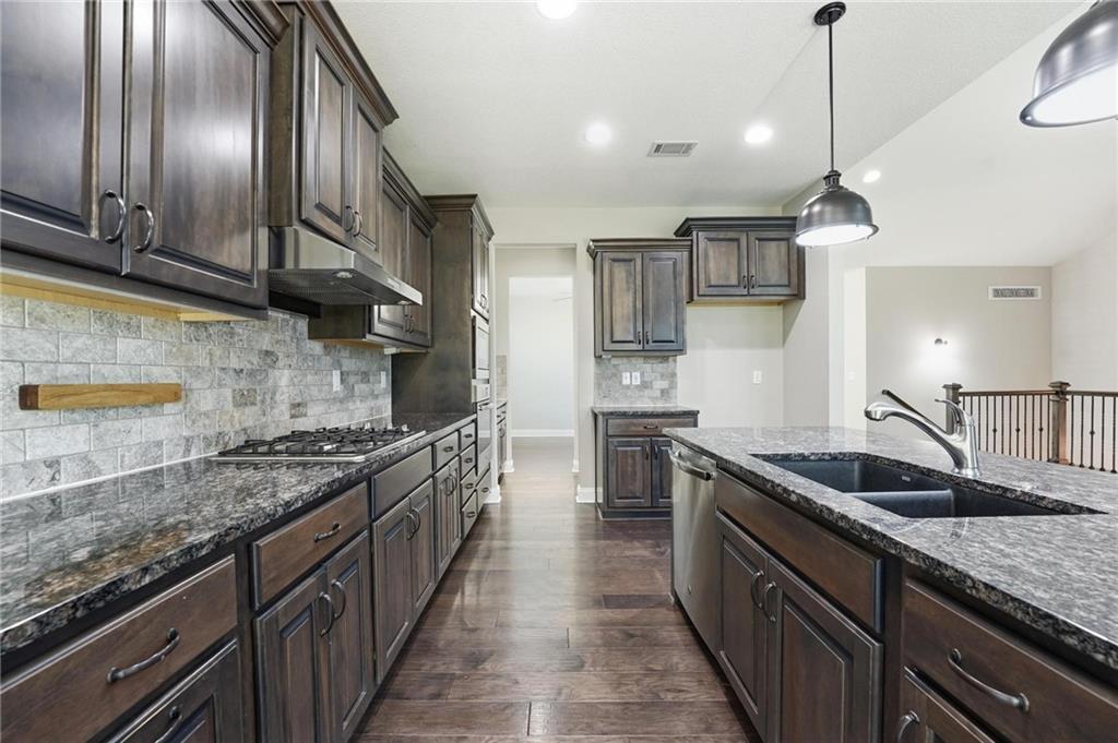 604 Southwest Haverford Road Lee's Summit, MO 64081 - Photo 20 of 63