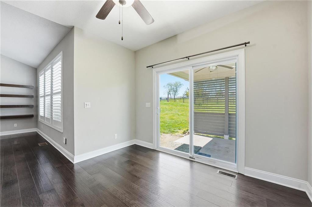 604 Southwest Haverford Road Lee's Summit, MO 64081 - Photo 25 of 63