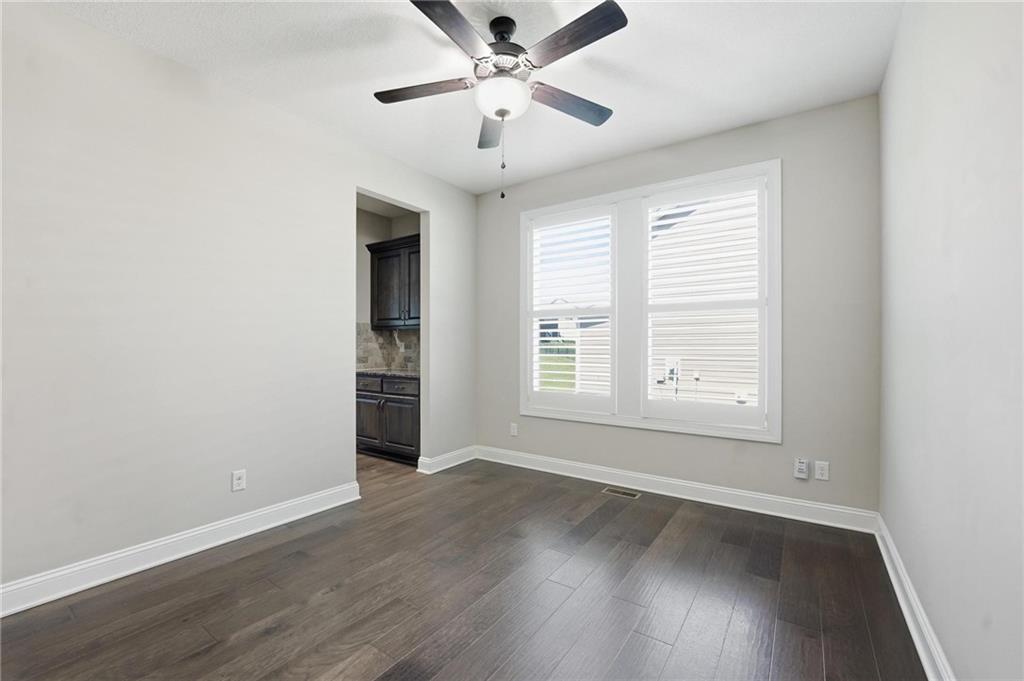 604 Southwest Haverford Road Lee's Summit, MO 64081 - Photo 28 of 63