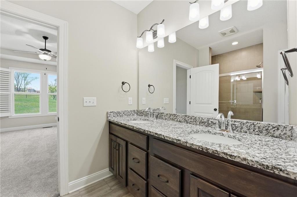 604 Southwest Haverford Road Lee's Summit, MO 64081 - Photo 35 of 63