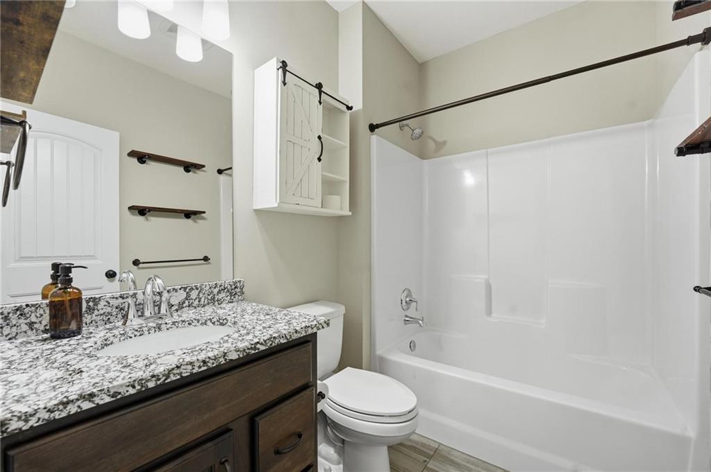 604 Southwest Haverford Road Lee's Summit, MO 64081 - Photo 41 of 63
