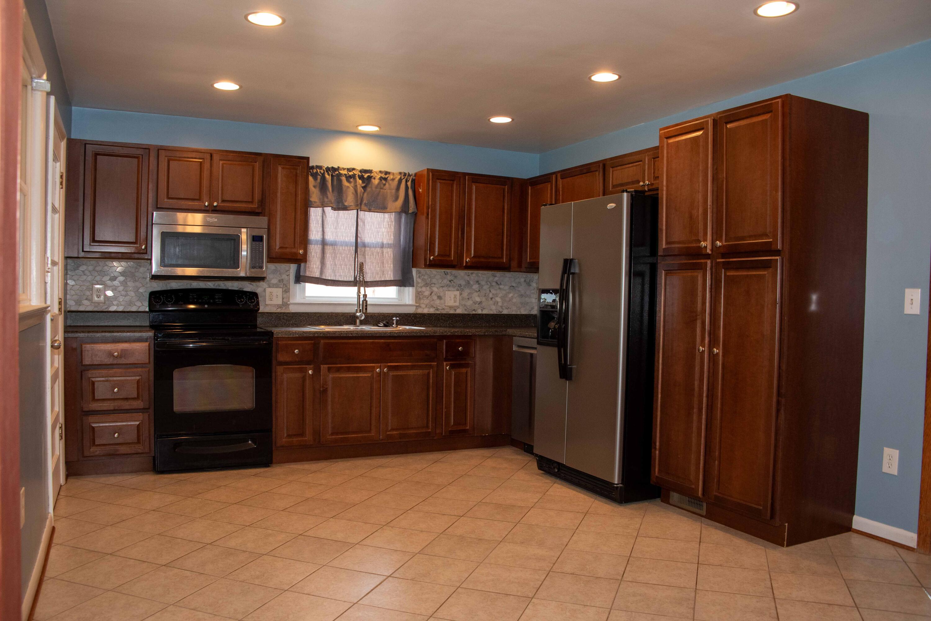 6038 Thornrose Road Roanoke, VA 24012 - Photo 50 of 68 6038 Thornrose-50