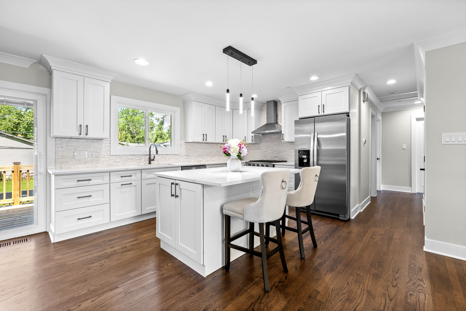 1570 Jefferson Road Hoffman Estates, IL 60169 - Photo 8 of 30