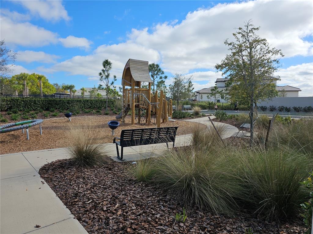 8181 Sternway Road Sarasota, FL 34240 - Photo 30 of 32 Playground