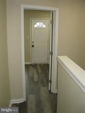 view of a bathroom with windows