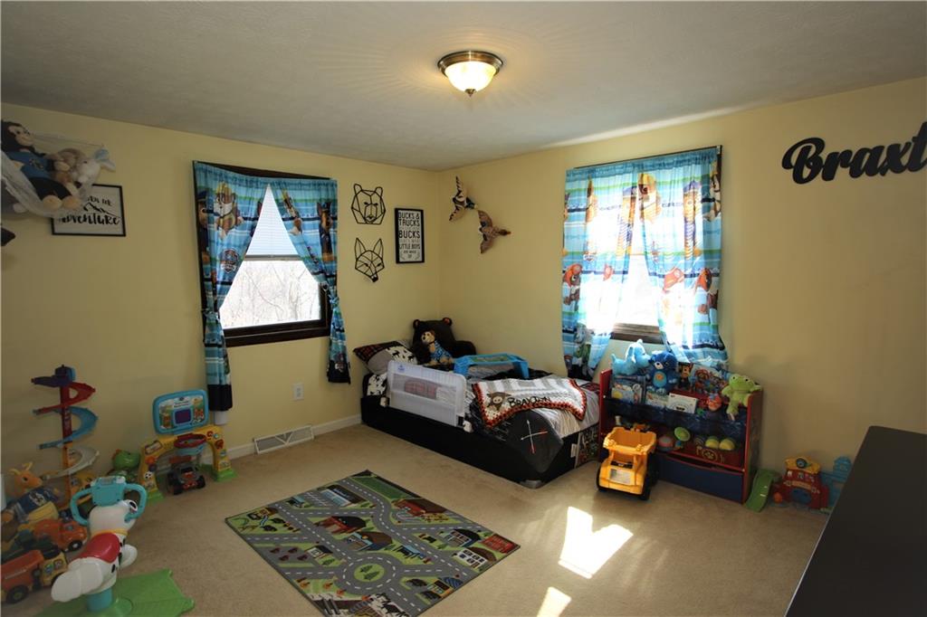 35 Thomas Road Washington, PA 15301 - Photo 19 of 23