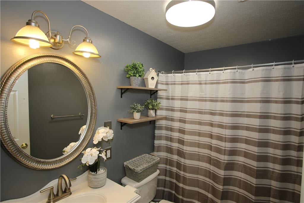 35 Thomas Road Washington, PA 15301 - Photo 21 of 23