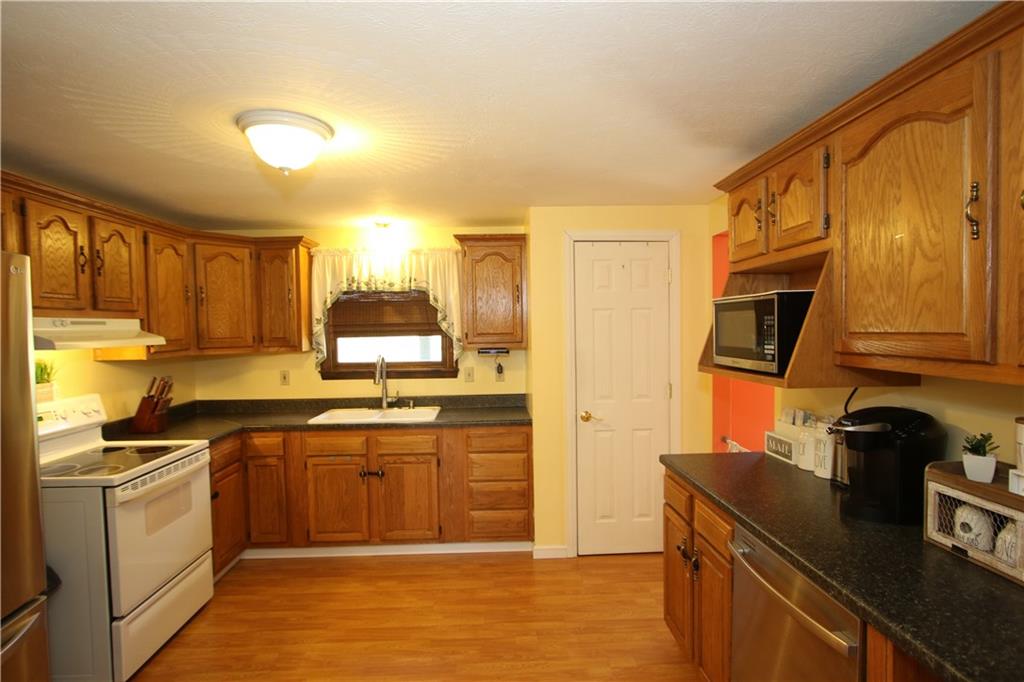35 Thomas Road Washington, PA 15301 - Photo 9 of 23