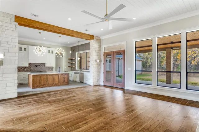 $903,100 | 2060 County Road 2027, Glen Rose, TX 76043