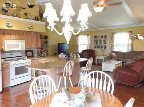 8195 Noblet Road Davison, MI 48423 - Photo 7 of 33 20441290-6.JPG