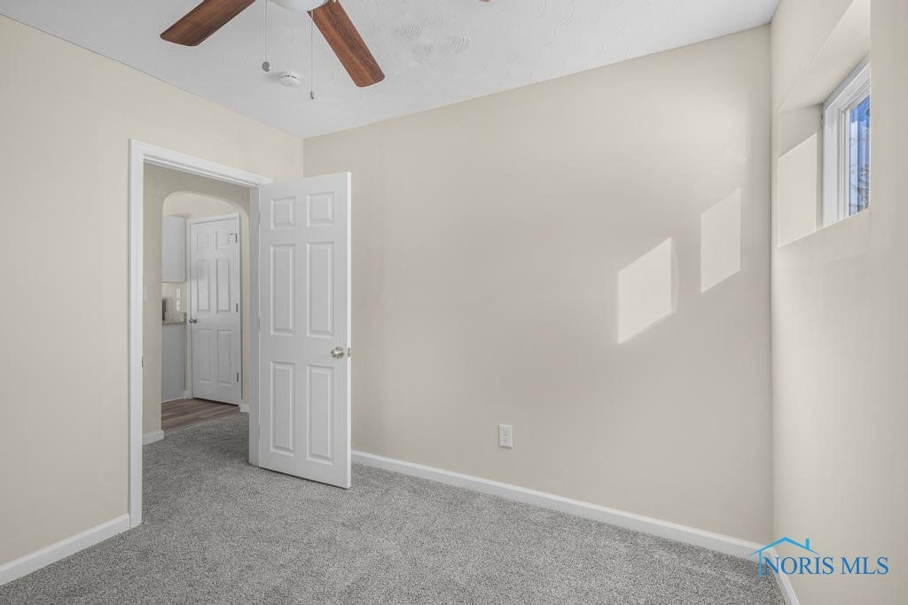 5911 Acres Road Sylvania, OH 43560 - Photo 30 of 36 Gallery Image 30