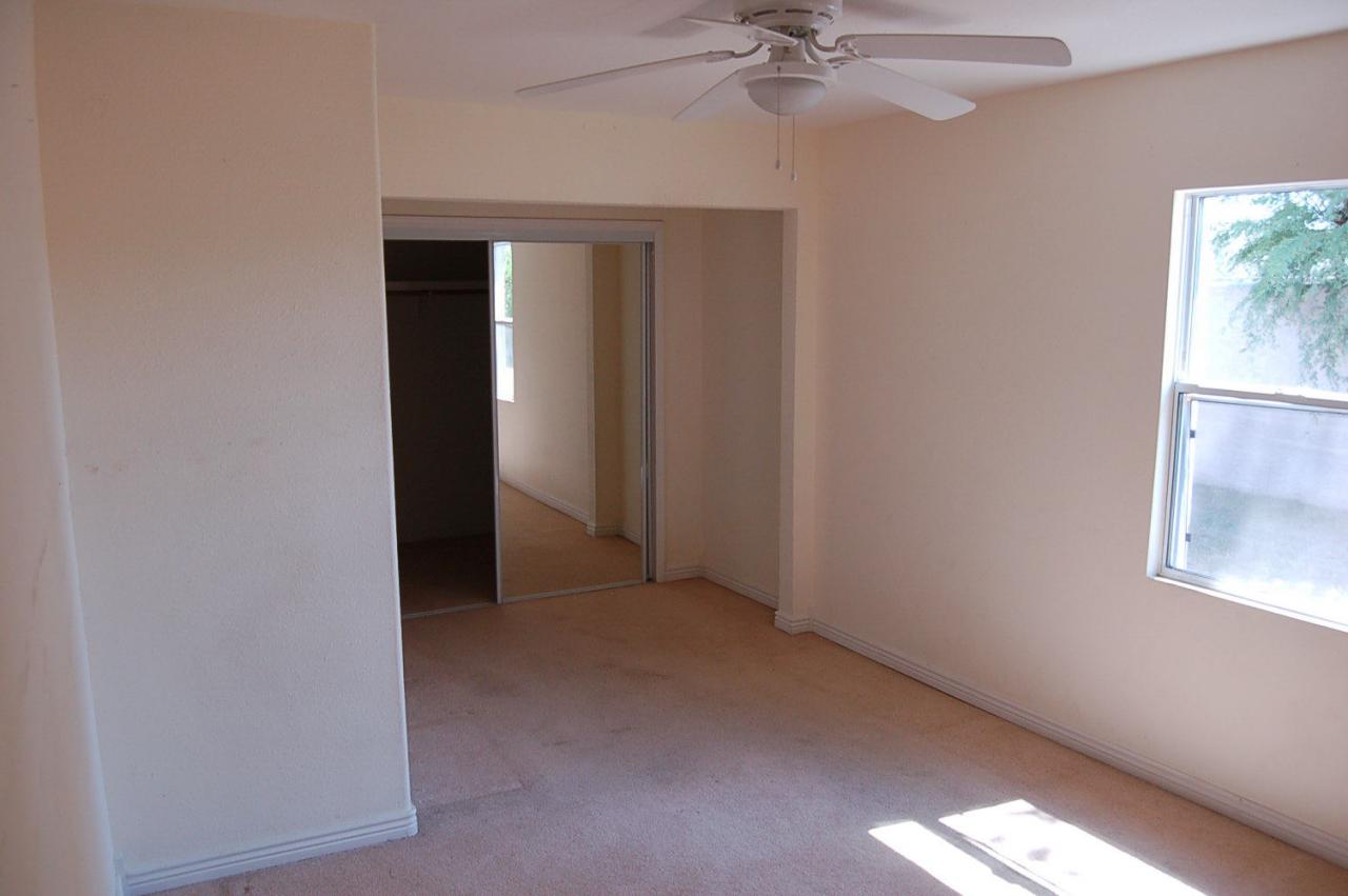 1413 East Almeria Road Phoenix, AZ 85006 - Photo 13 of 17 BED #1